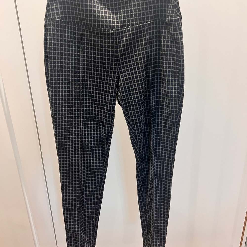 Apt. 9 Black and White Checkered Leggings
